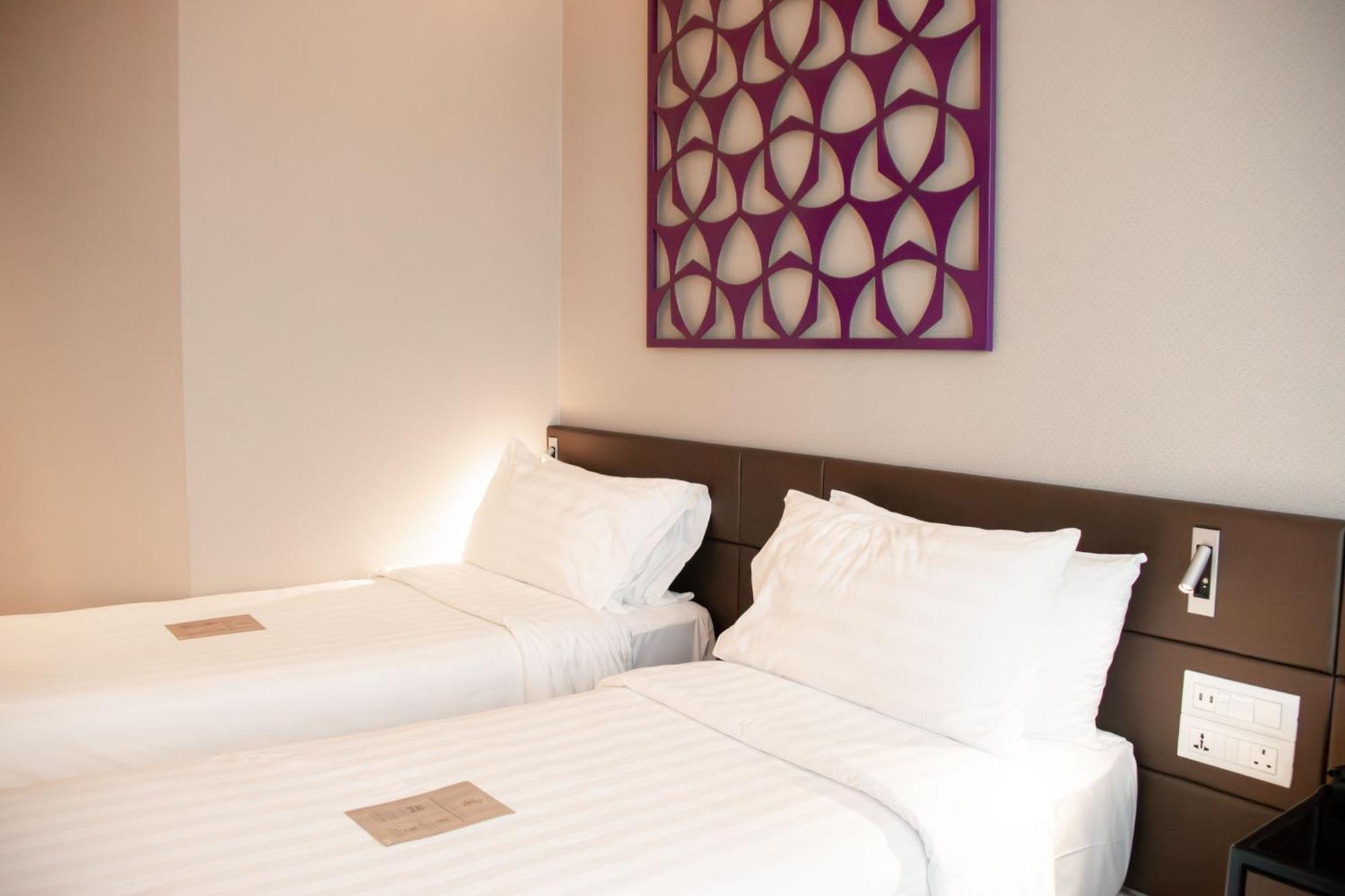 Hotel Mercure On Stevens 4*